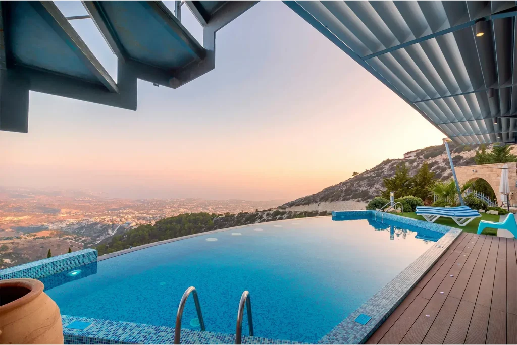 10 Stunning Low-Water Landscaping Ideas Perfect for UAE Homes